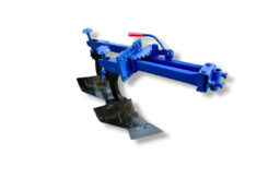 Plug cu 2 doua brazde reglabile pentru motocultor sau tractor mic