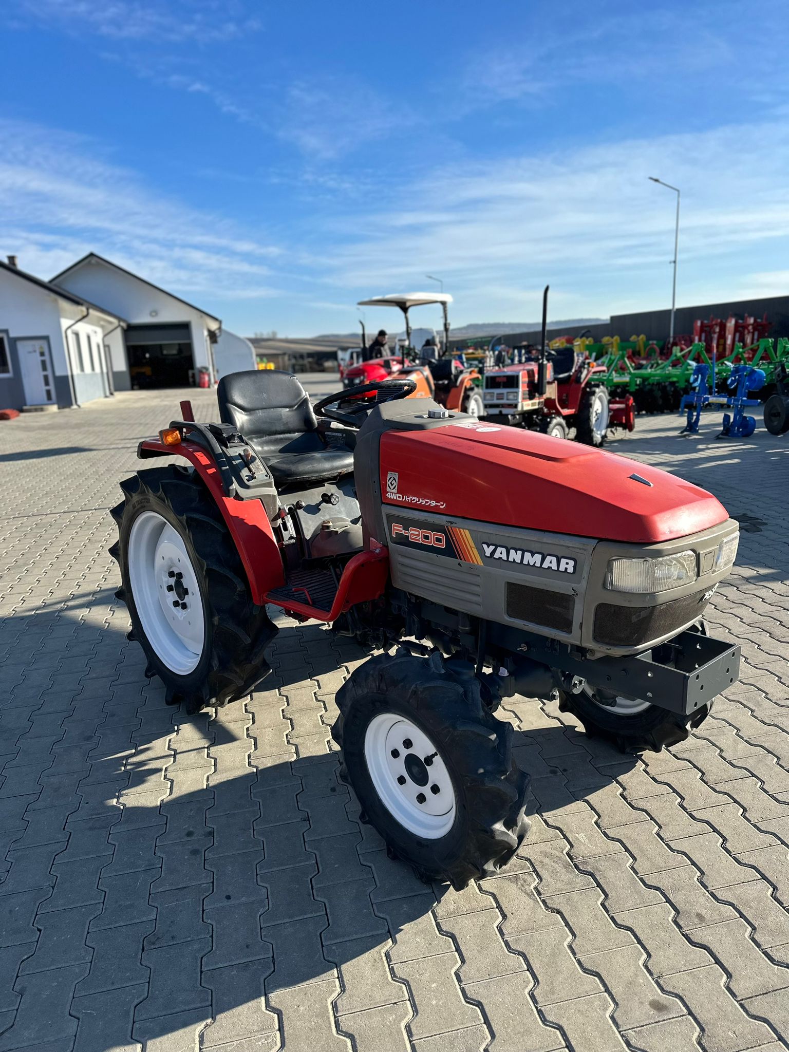 Descoperă beneficiile tractoarelor japoneze Yanmar