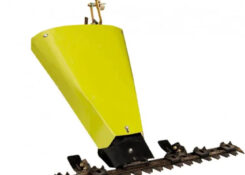 Cositoare cu lama cu transmisie pe curea