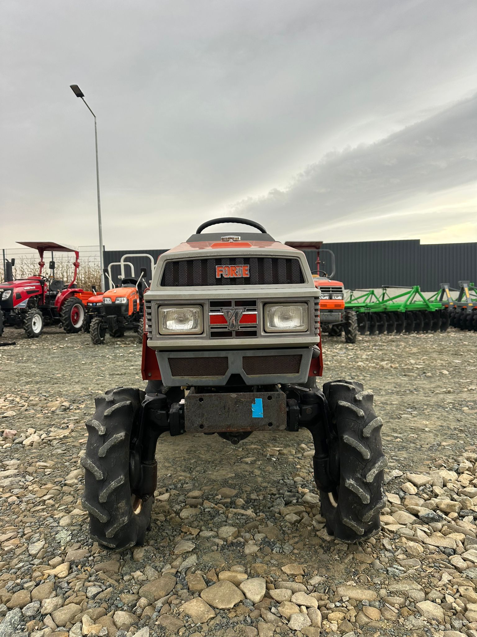 YANMAR F165トラクター Tractor second-hand Yanmar F165 (16.5CP) - Agrodot