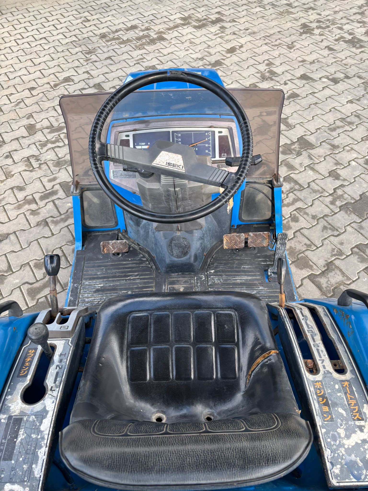ISEKI LANDHOPE 155 TRACTORAS JAPONEZ CU PARASOLAR - imagine 6