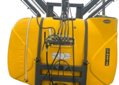 Met erbicidat 1300 litri FULL HIDRAULIC lancii 15 m