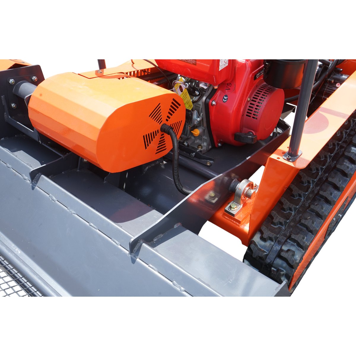 Masina de tuns iarba cu telecomanda pe senile, motor diesel 12.5CP, latime de taiere 1000mm THOR - imagine 2