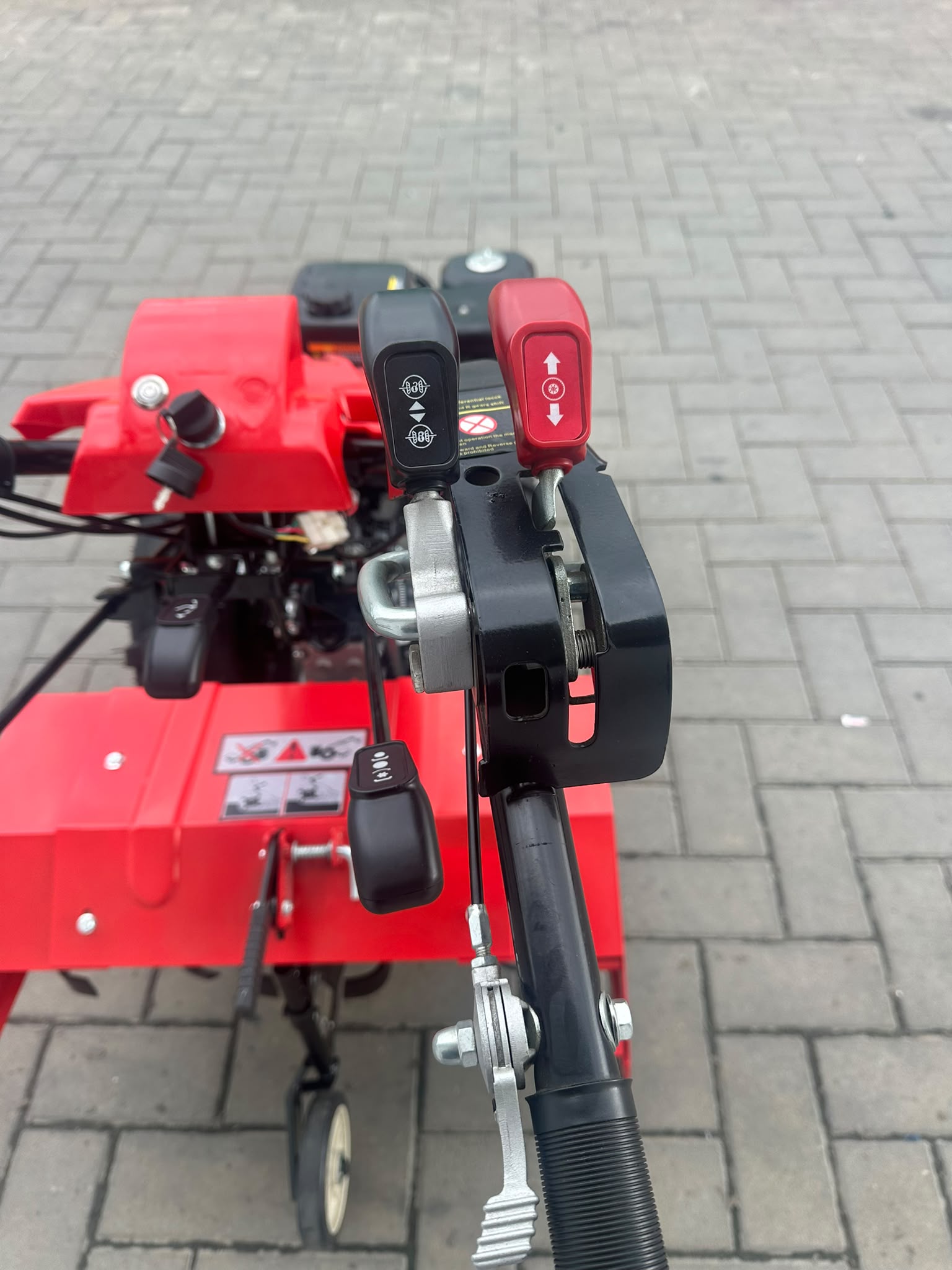 Motocultor Lider cu motor Loncin cu freză, 15 CP Benzina cu inversor - imagine 8